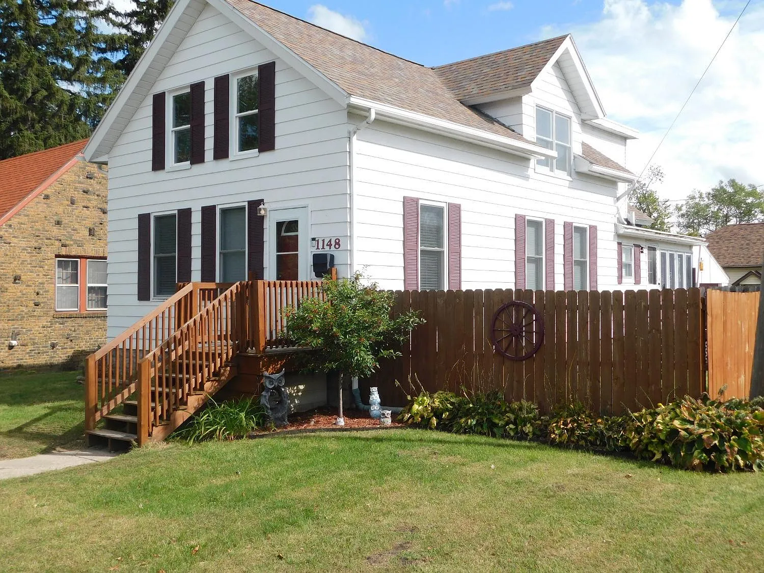 1148 Maple St photo 1