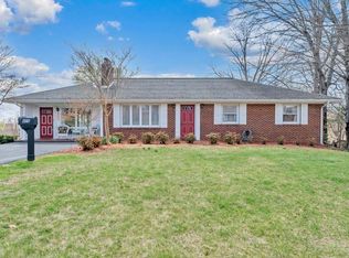 405 Hilltop Dr, Rocky Mount, VA 24151
