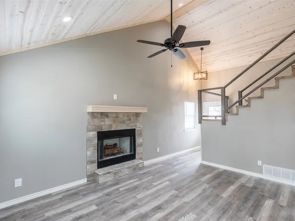 708 W 1st St, Coleman, TX 76834