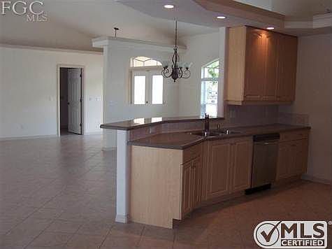 5th image of 1226 SW 57th St