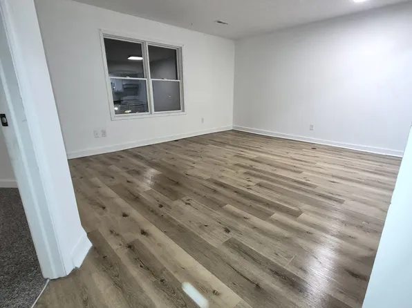 103 Park Ave, Council Bluffs, IA