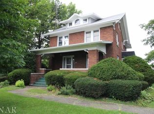 402 W 7th St, Gridley, IL