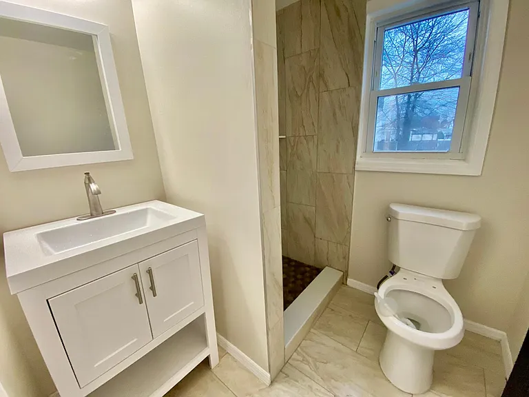 on-suite full bath on first floor