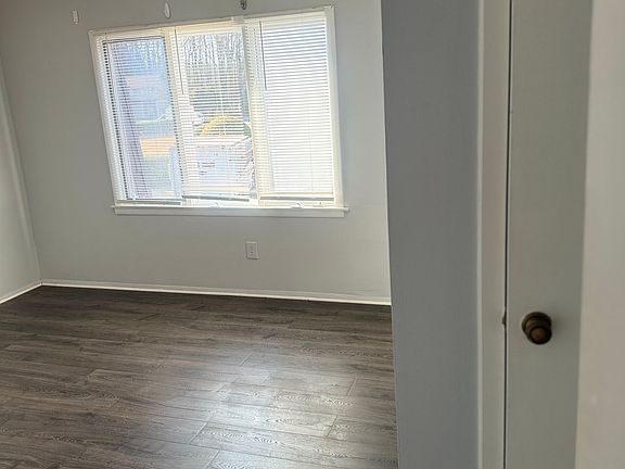3rd image of 1819 Ashborough Cir SE APT H