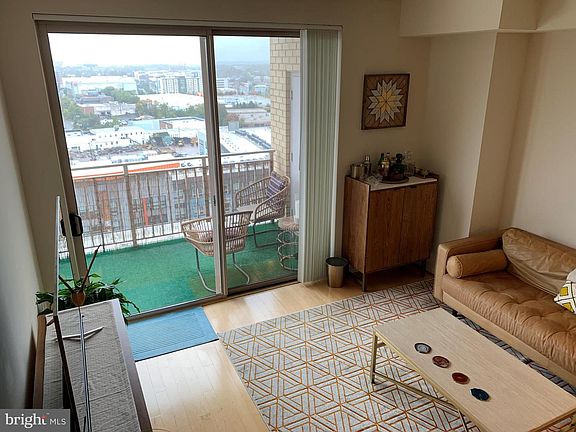 5th image of 2726 Gallows Rd APT 1405