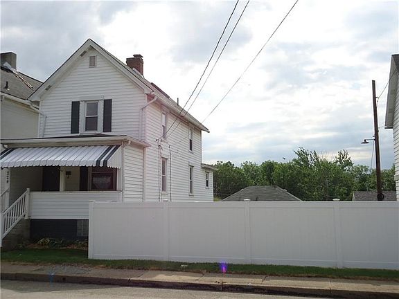 2nd image of 224 S 3rd St