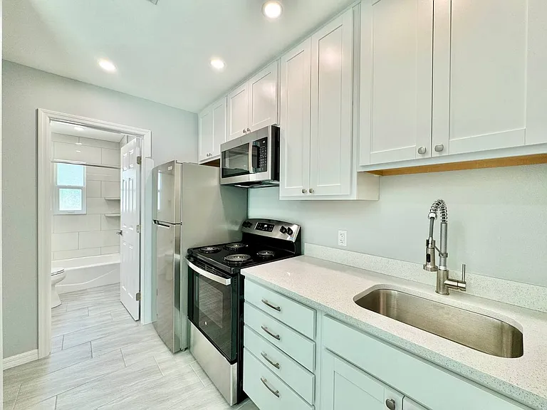 4306 Porpoise Dr #B — Photo 6