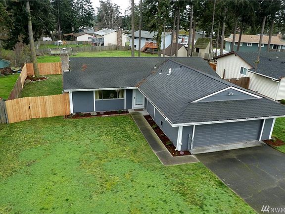 2nd image of 565 NW Dory Dr