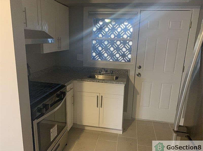1st image of 14112 S Tracy Ave APT 3B