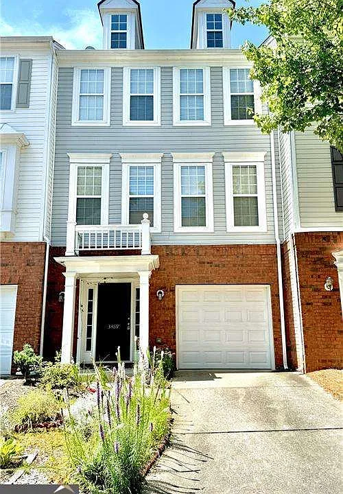 3389 Lathenview Ct