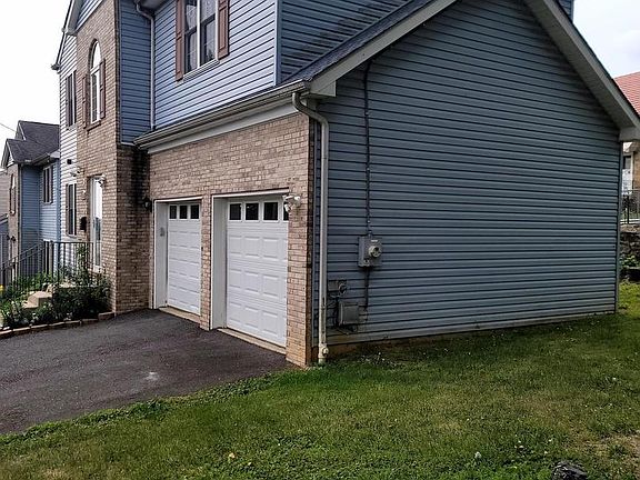 5th image of 96 9th Ave