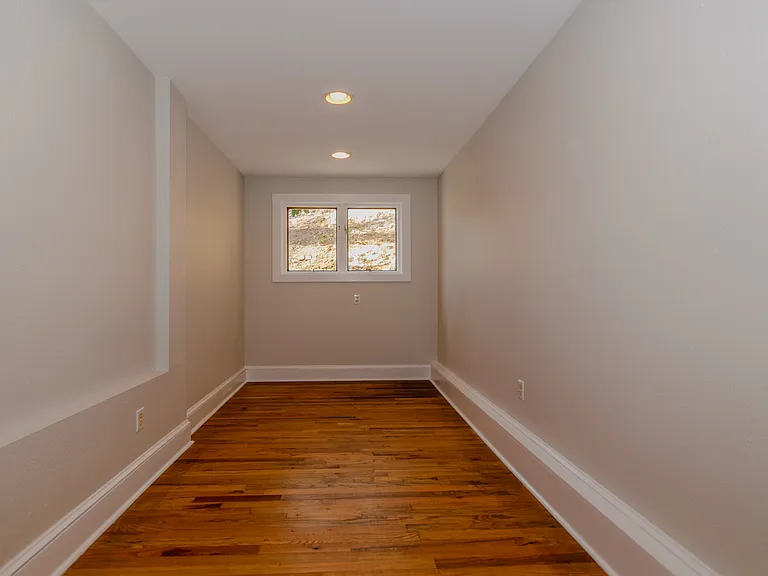 135 Church St — Photo 16