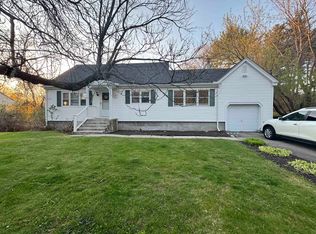 23 Jericho Rd, Pelham, NH 03076