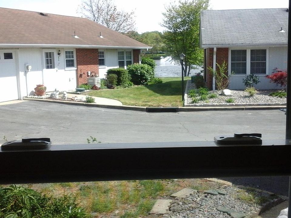 1st image of 695A Plymouth Dr #100A
