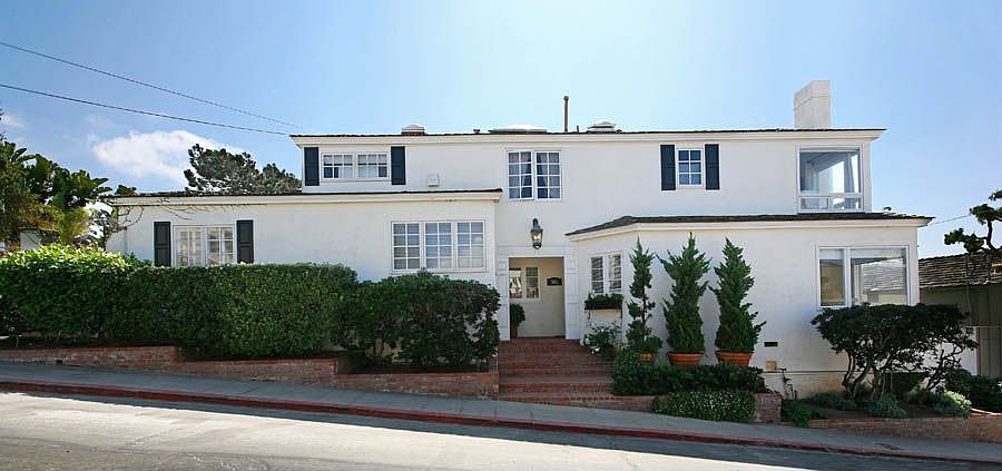 2nd image of 305 Sea Ln