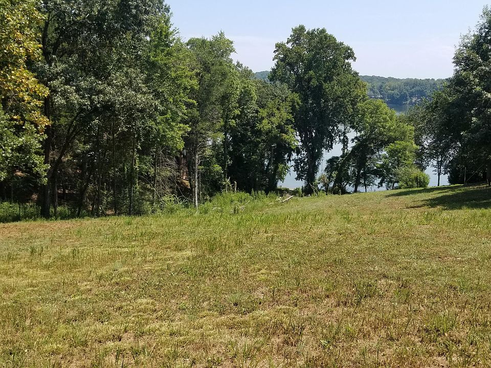 1st image of 363 Pinoak Rd