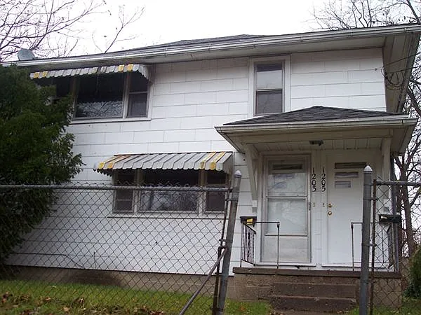 1205 Chittock Ave photo 1