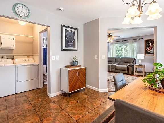 5th image of 1249 Parkhill Dr
