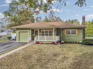1033 Pine St, Pottstown, PA 19464