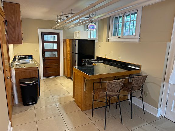2nd image of 3315 Hennepin Ave APT 5