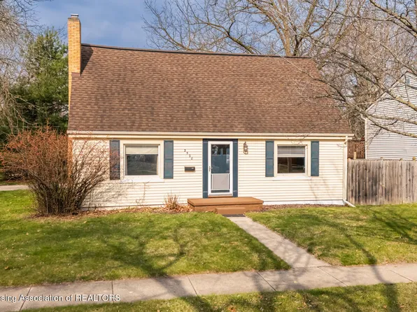 2520 Lyons Ave, Lansing, MI 48910