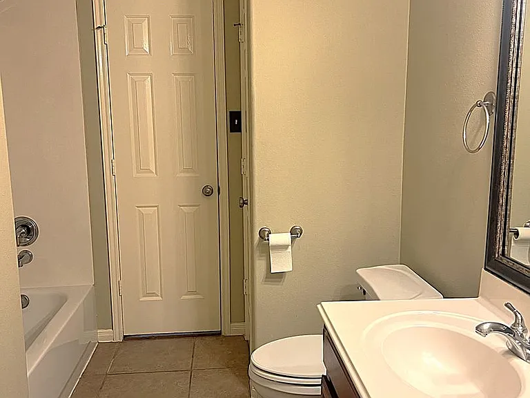 18718 Walden Forest Dr — Photo 9