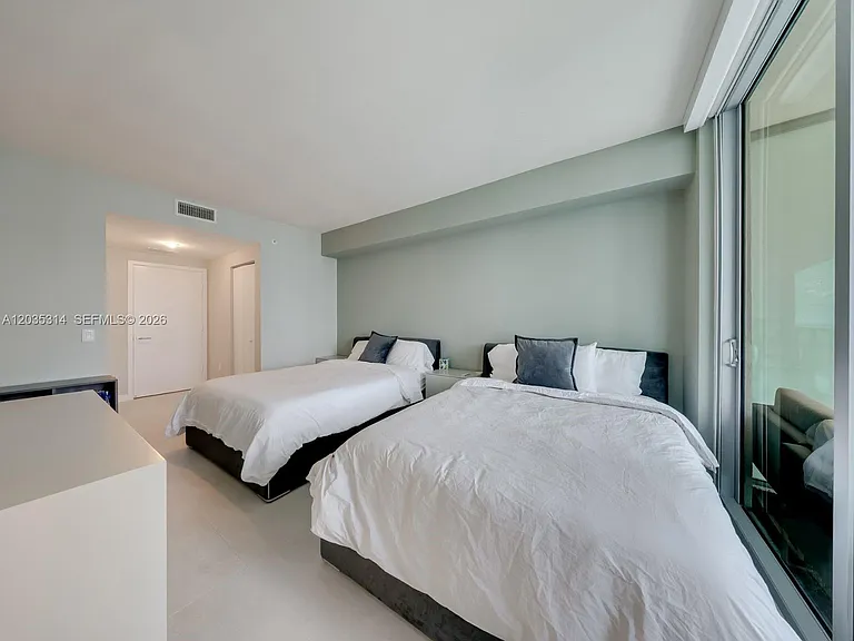 1100 S Miami Ave #3411 — Photo 5