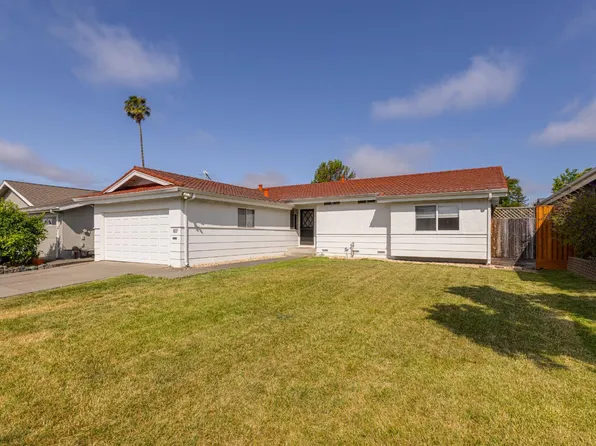 1117 Gumwood Lane, Petaluma, CA 94954