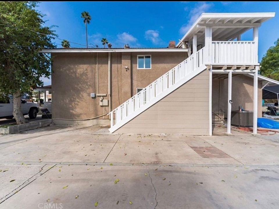 Exterior separate entrance