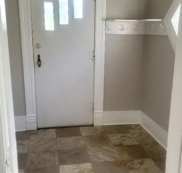 1801 Faraon St — Photo 2