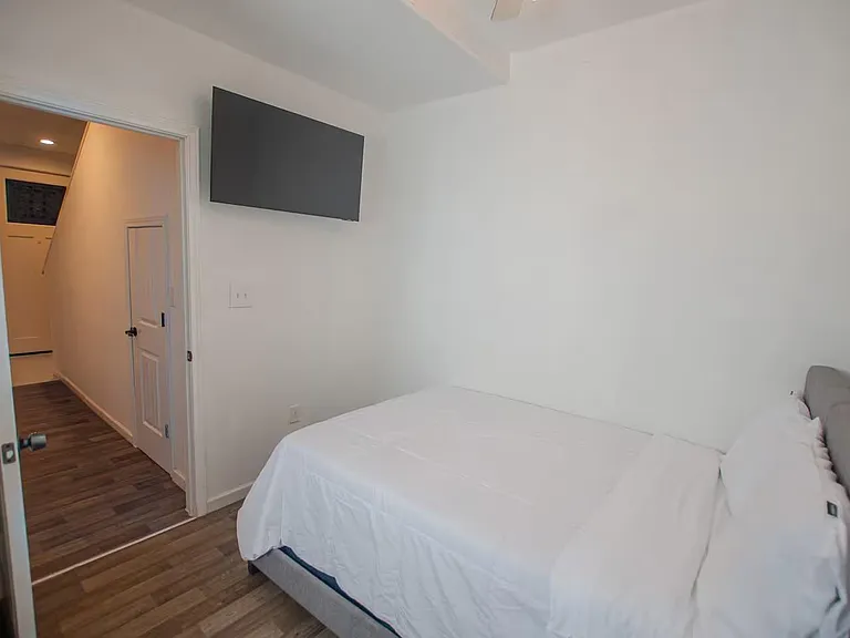 3112 Clay St — Photo 12
