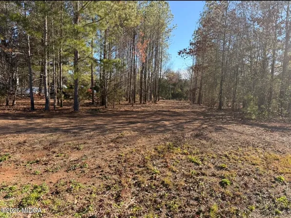 297 Amanda Dr, Macon, GA 31216