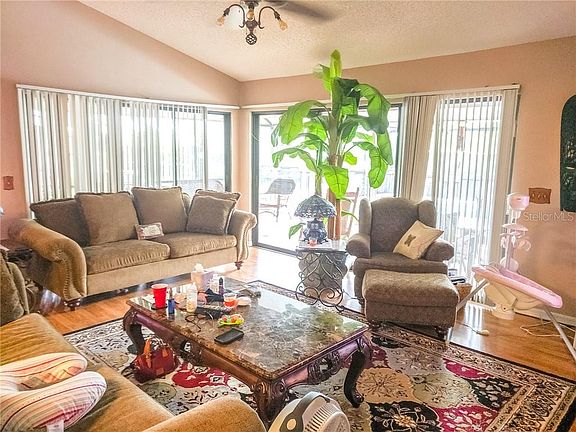 3rd image of 3909 Ryalwood Ct