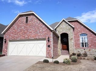 5500 Turnberry Rd, Rogers, AR 72758