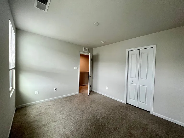 255 Severna Pkwy — Photo 43