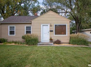 307 W Barrington Rd, Peoria, IL 61614