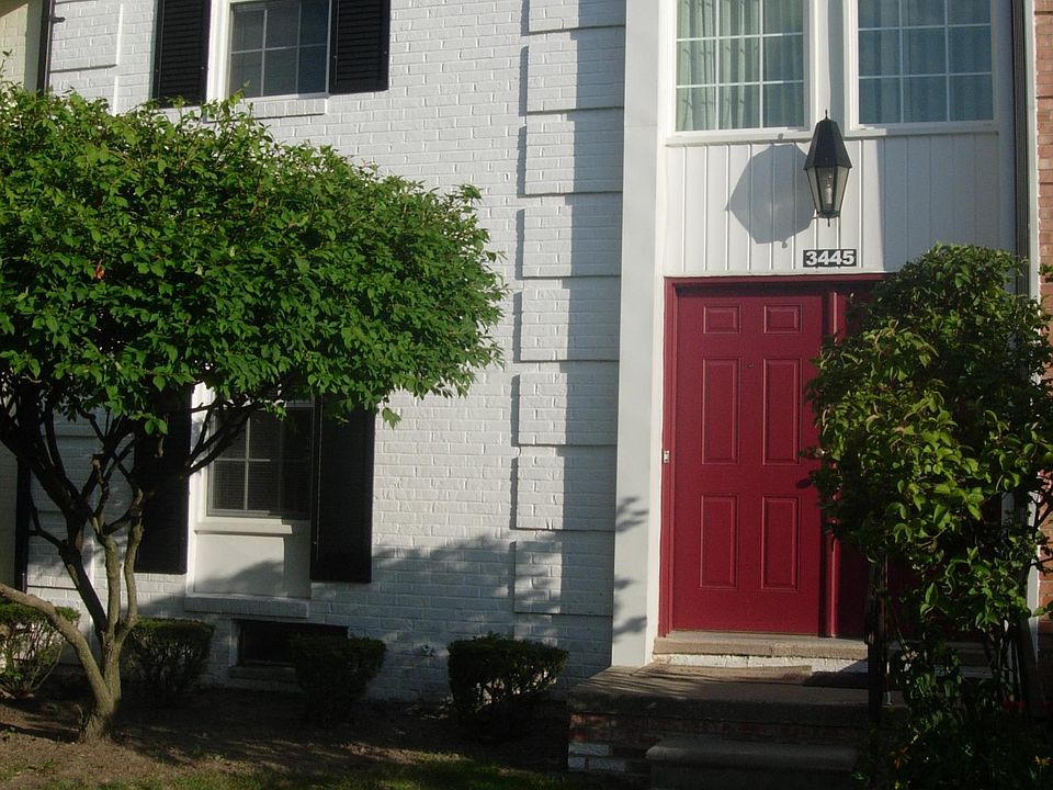 1st image of 3445 Burbank Dr