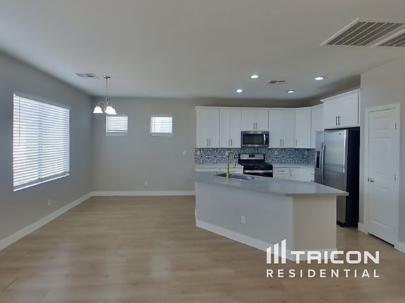 3rd image of 6247 Copper Light St