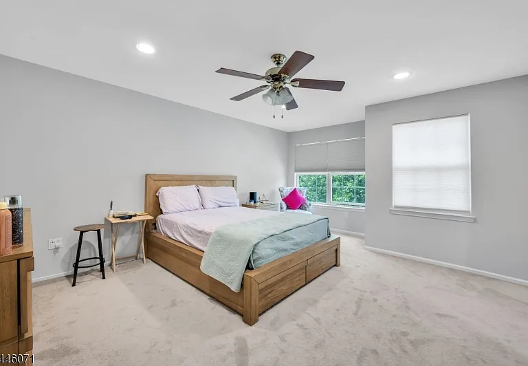 19 Gordon Cir — Photo 18