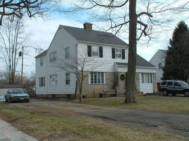 1st image of 761 N King St