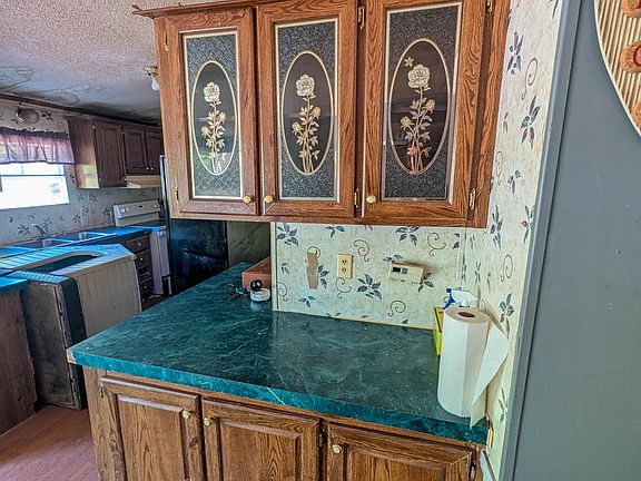 4th image of 223 Savannah Dr