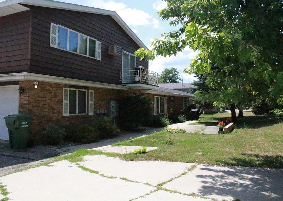 1st image of 1434 1st Ave SW