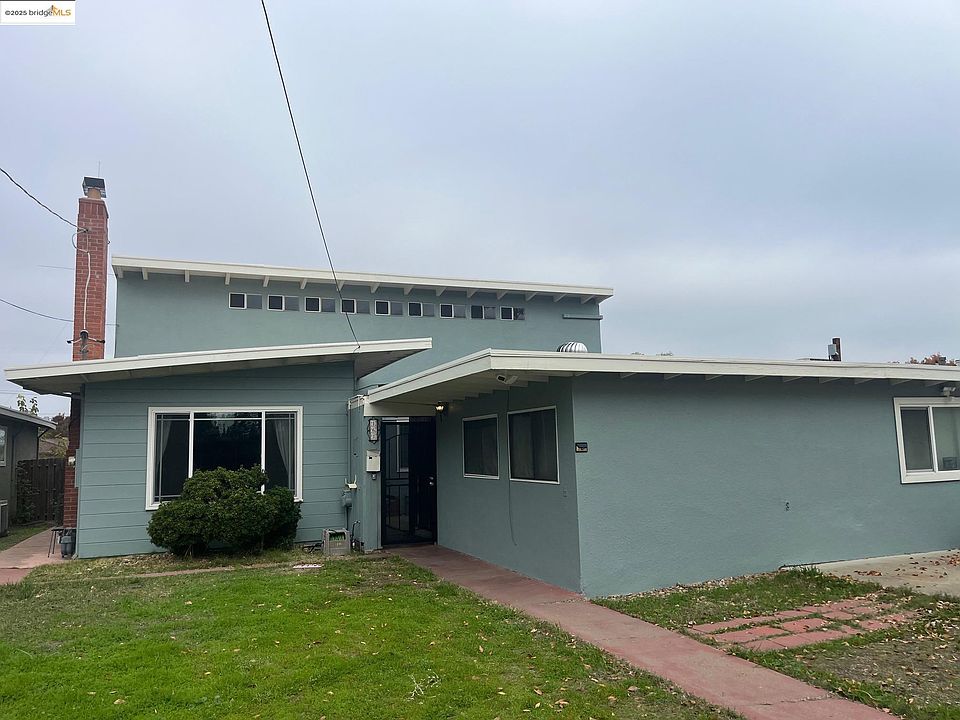 1st image of 161 Sequoia Dr