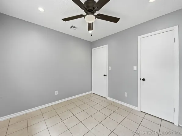 12019 E 37th St, Tulsa, OK 74146