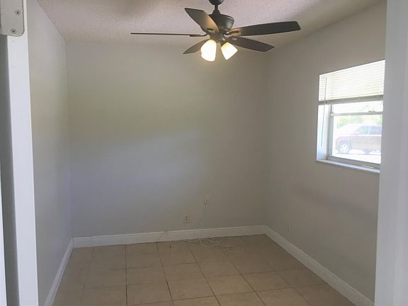 5th image of 11500 SW 2nd St