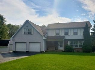 9709 Dale Ct, Spring Grove, IL 60081