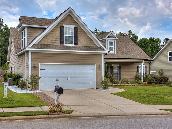 2nd image of 3824 Berkshire Way