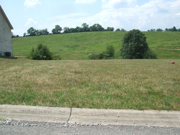 11 Thorntree Ln #175, Lawrenceburg, KY 40342