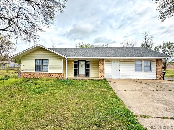 403 Kim St, Tahlequah, OK 74464