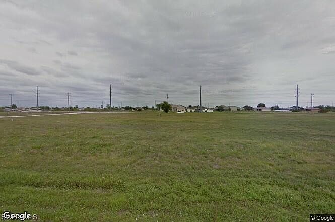 1st image of 523 NW 24th Pl